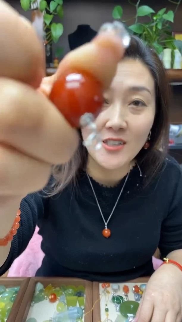 未镶嵌吊坠玛瑙/玉髓多样性发货其中发一