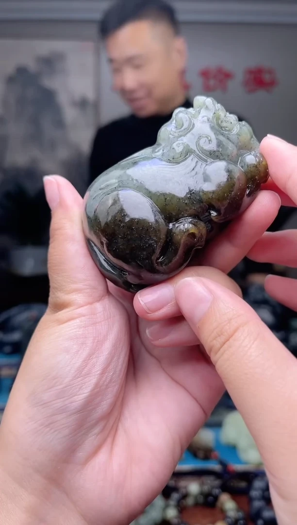 未镶嵌和田玉挂件1