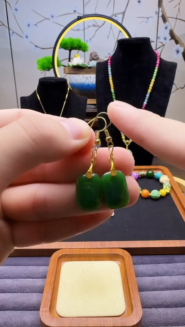 和田玉14K金镶嵌耳饰E111