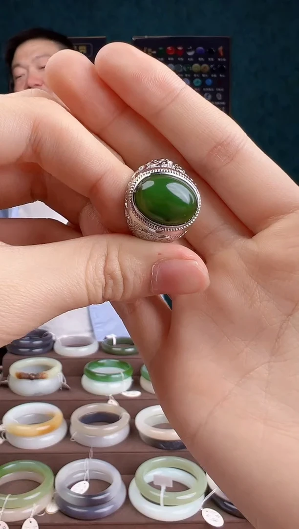 【闪购商品】和田玉颈饰银S925镶嵌多样性发货 拍一单发一个