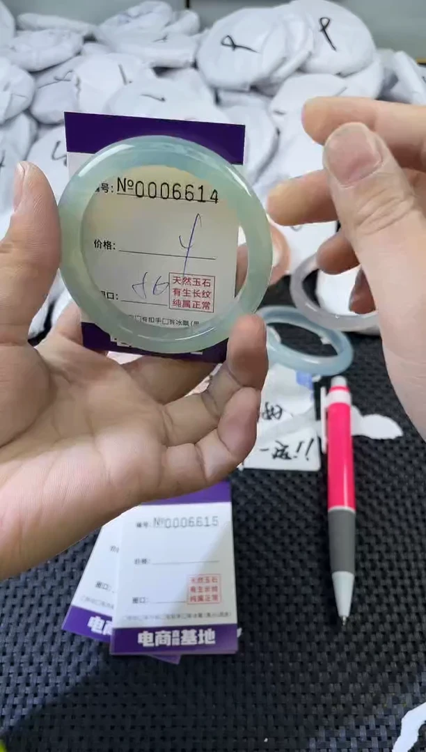 玛瑙/玉髓手镯未镶嵌6614