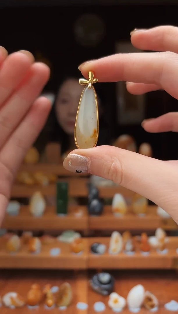 和田玉18K金镶嵌挂件pin100精品  吊坠