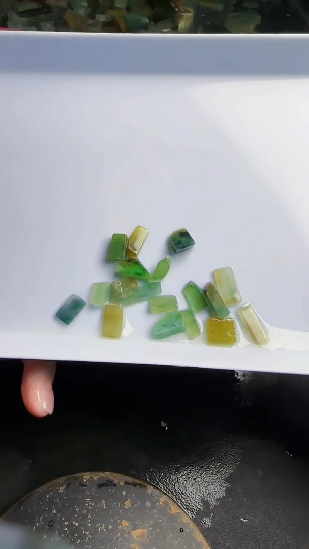 未镶嵌挂件翡翠能天然翡翠046