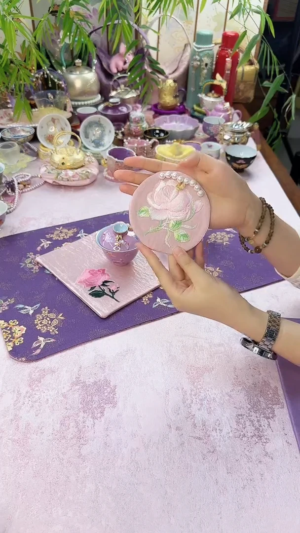 97号紫色玫瑰花杯垫