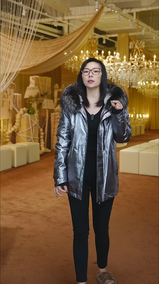 专柜清仓的派克服