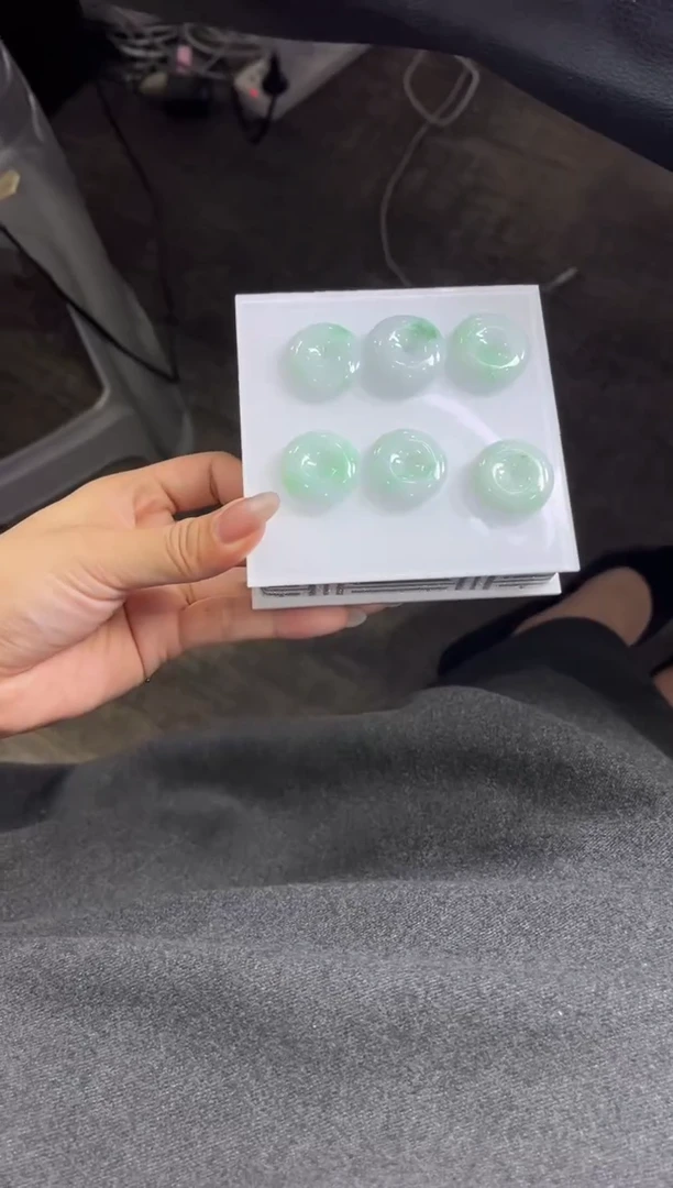 颈饰未镶嵌翡翠T195 /多样性发一件/配绳子