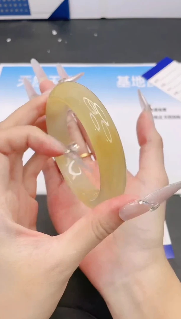 未镶嵌手镯石英质玉27G144-59