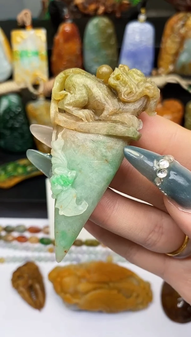 【闪购商品】定制翡翠未镶嵌A货翡翠