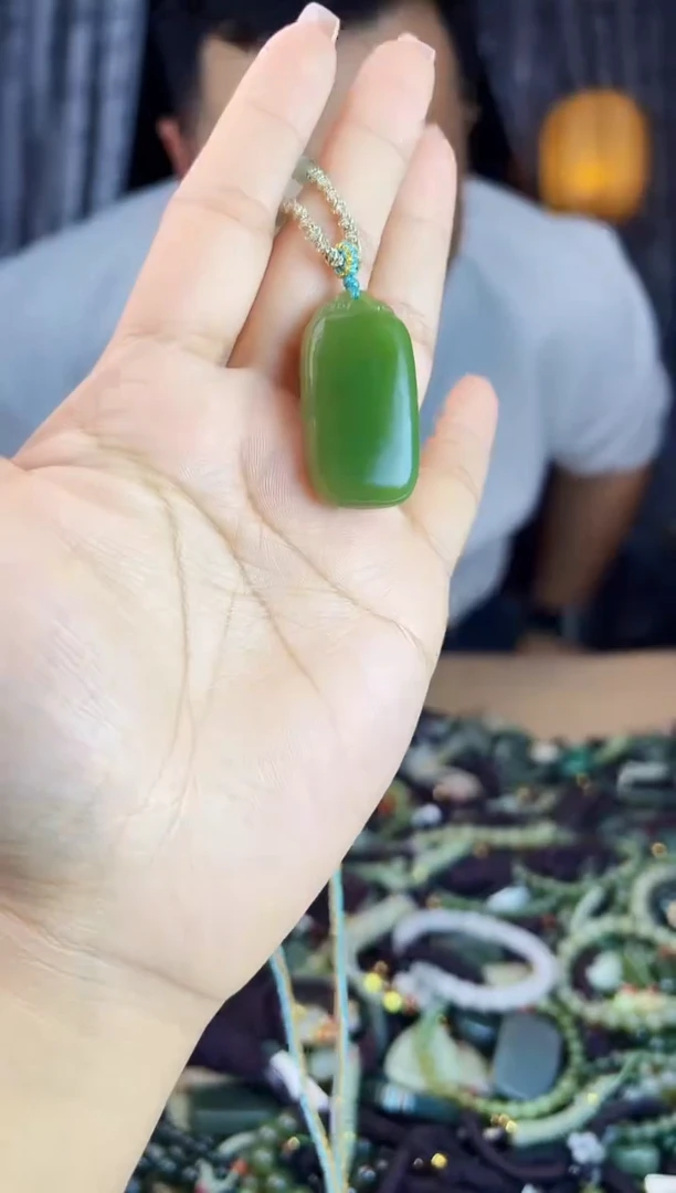 未镶嵌和田玉挂件1