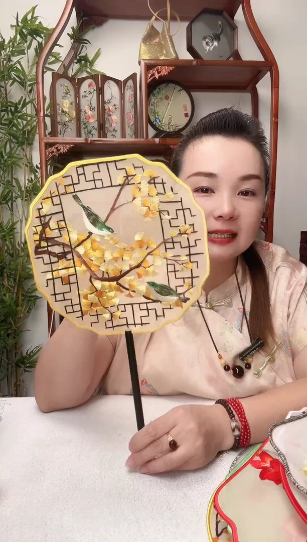 刺绣团扇-双面绣花