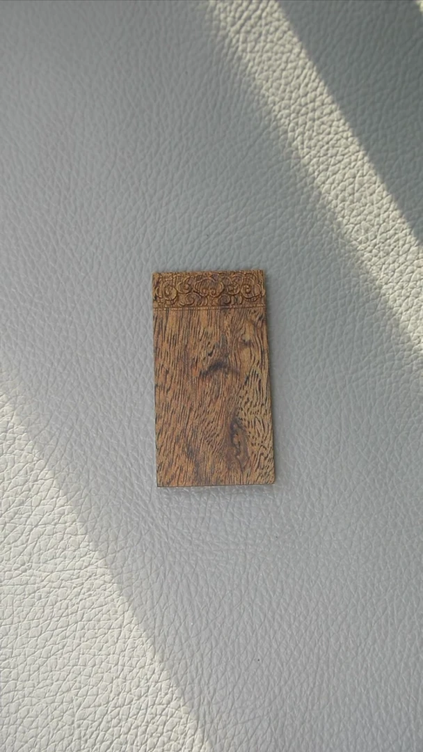 【闪购商品】沉香吊坠正区菩萨棋老料沉水 9.2g 素牌