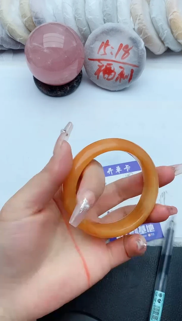 【闪购商品】石英质玉手镯未镶嵌157+56/57