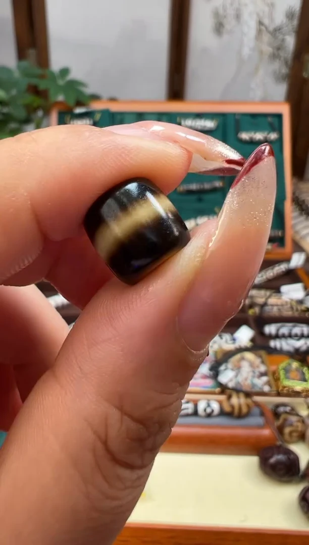 未镶嵌颈饰玛瑙/玉髓6.(微瑕随机发货)