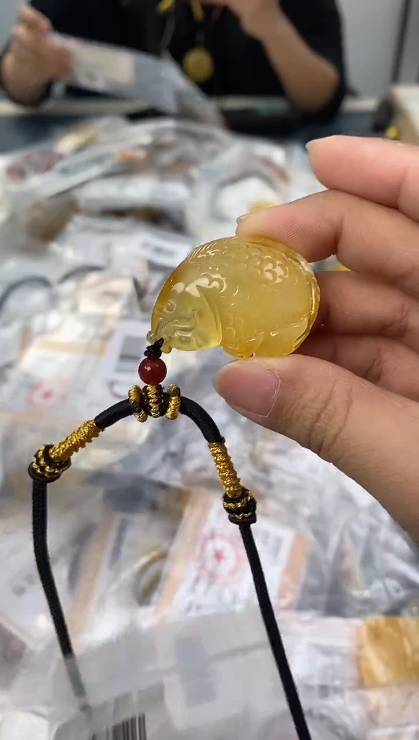 【闪购商品】琥珀裸石未镶嵌天然琥珀蜜蜡年年有余