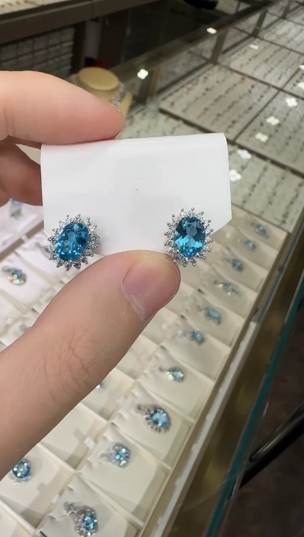 银S925镶嵌托帕石耳饰9*7mm伦敦蓝耳钉
