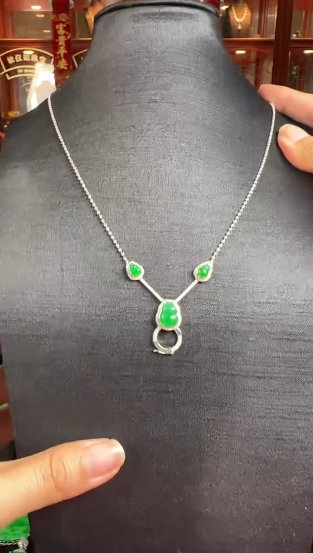 套链18K金镶嵌翡翠G6444葫芦颈链