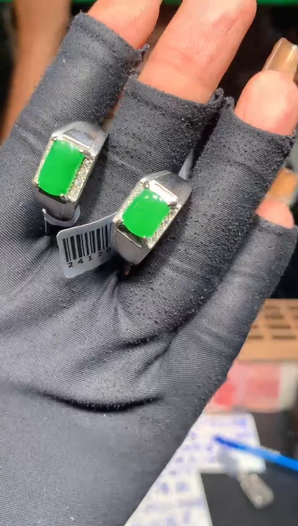 【闪购商品】定制翡翠未镶嵌39定制翡翠-多样性发货（发其一）