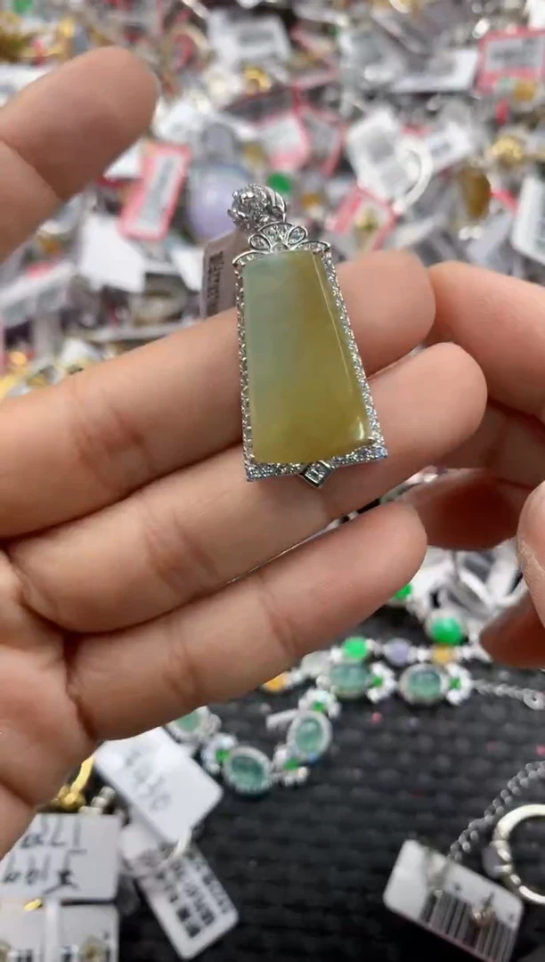 银S925镶嵌戒指翡翠888          5