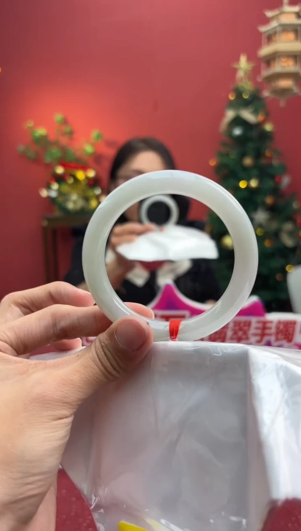 未镶嵌手镯（圆镯）翡翠翡翠手镯18