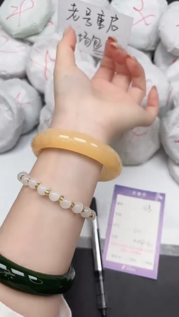 未镶嵌手镯石英质玉163/5960