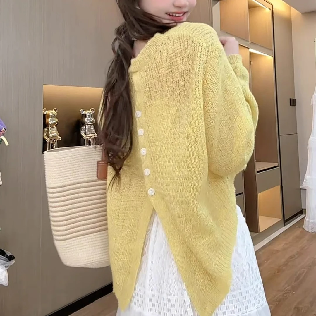 2025春季新款后背纽扣设计感针织罩衫女短款亮丝薄毛衣长袖镂空衫