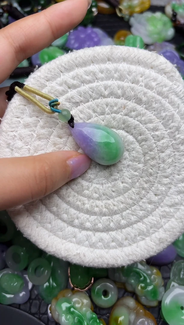 颈饰未镶嵌翡翠缅甸翡翠吊坠