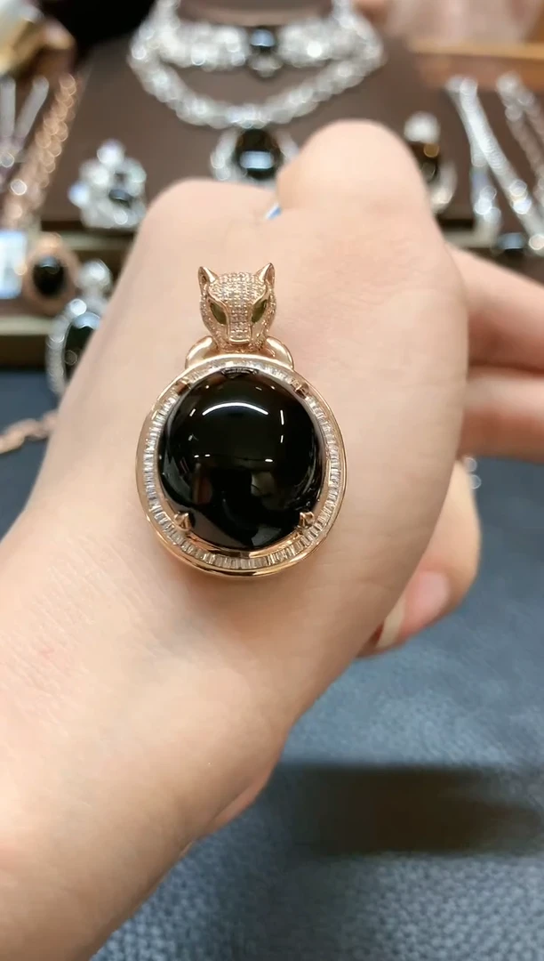 【闪购商品】翡翠吊坠(不含链)18K金镶嵌b49不退换