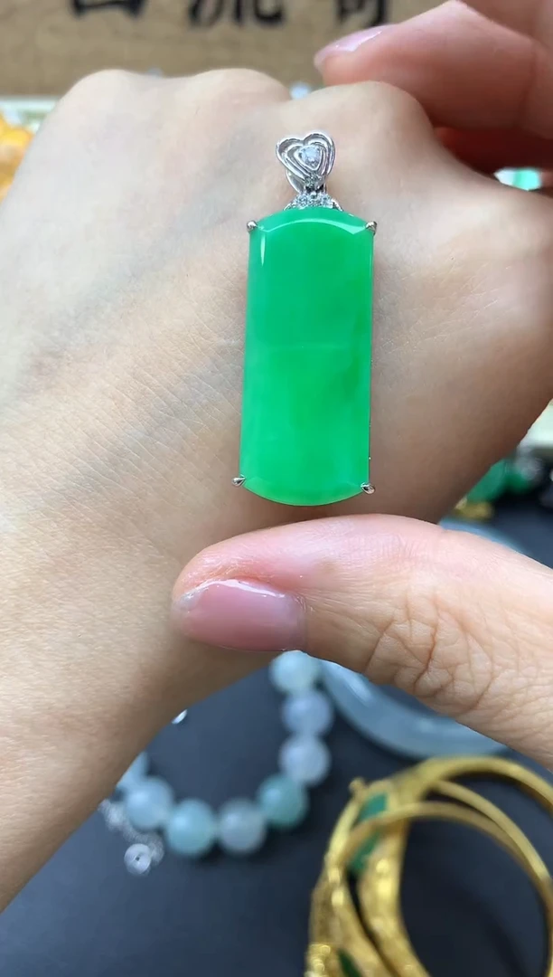 【闪购商品】翡翠颈饰18K金镶嵌584-中国好珍宝