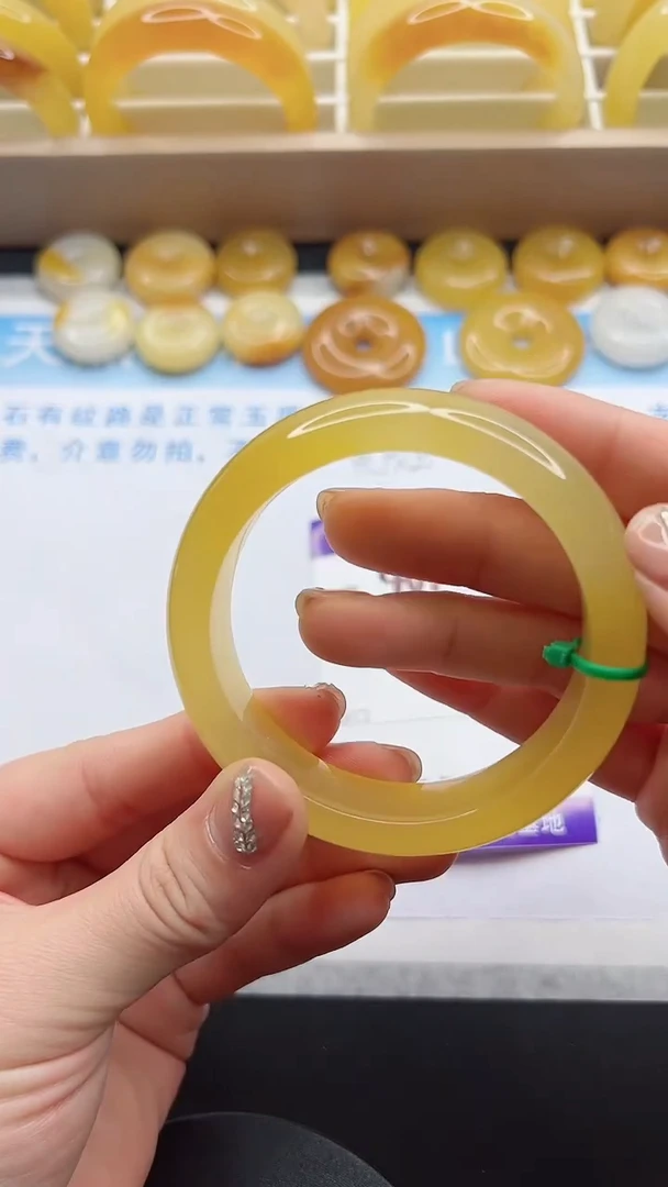 【闪购商品】石英质玉手镯未镶嵌404-58