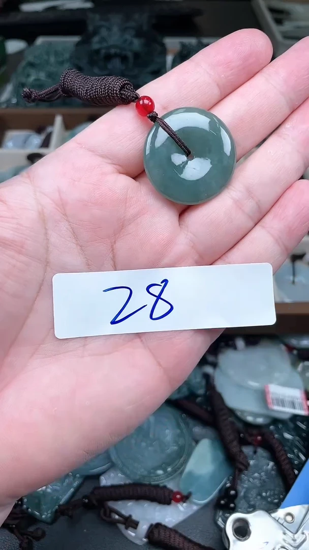 【闪购商品】翡翠颈饰未镶嵌天然A货翡翠一物一证