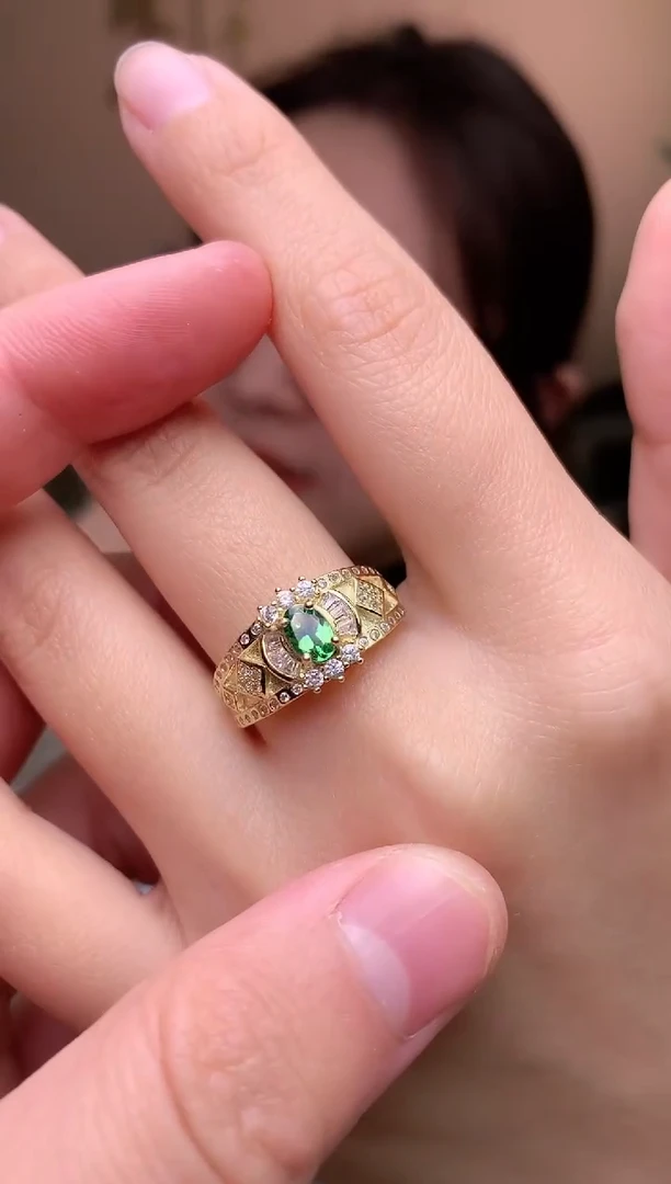 【闪购商品】石榴石（沙弗莱）戒指银S925镶嵌戒指