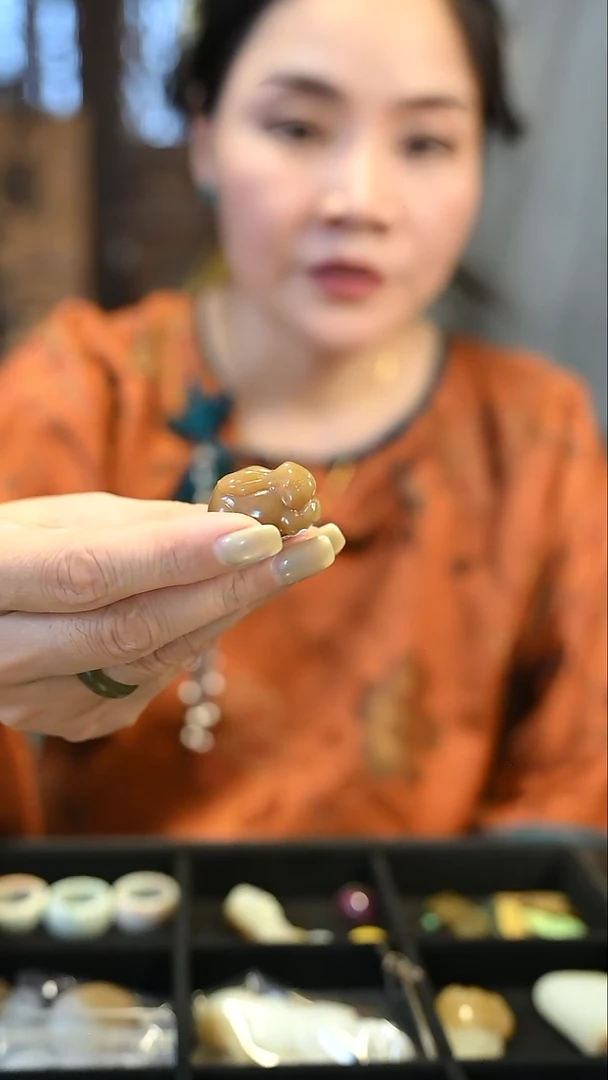 和田玉未镶嵌吊坠(赠链)有**仪定向 有凤来仪