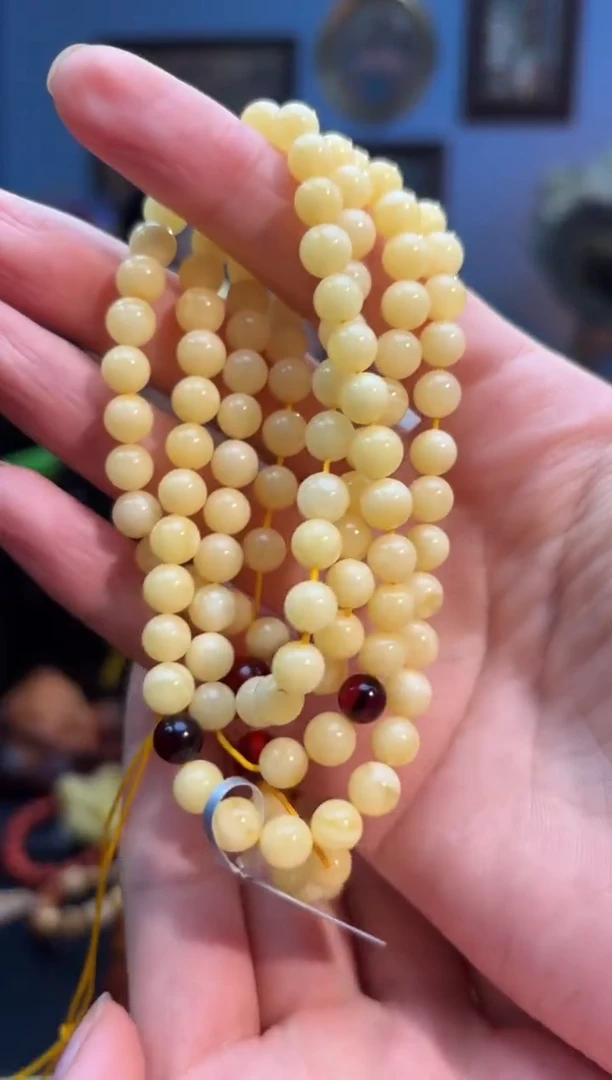蜜蜡项链未镶嵌108链