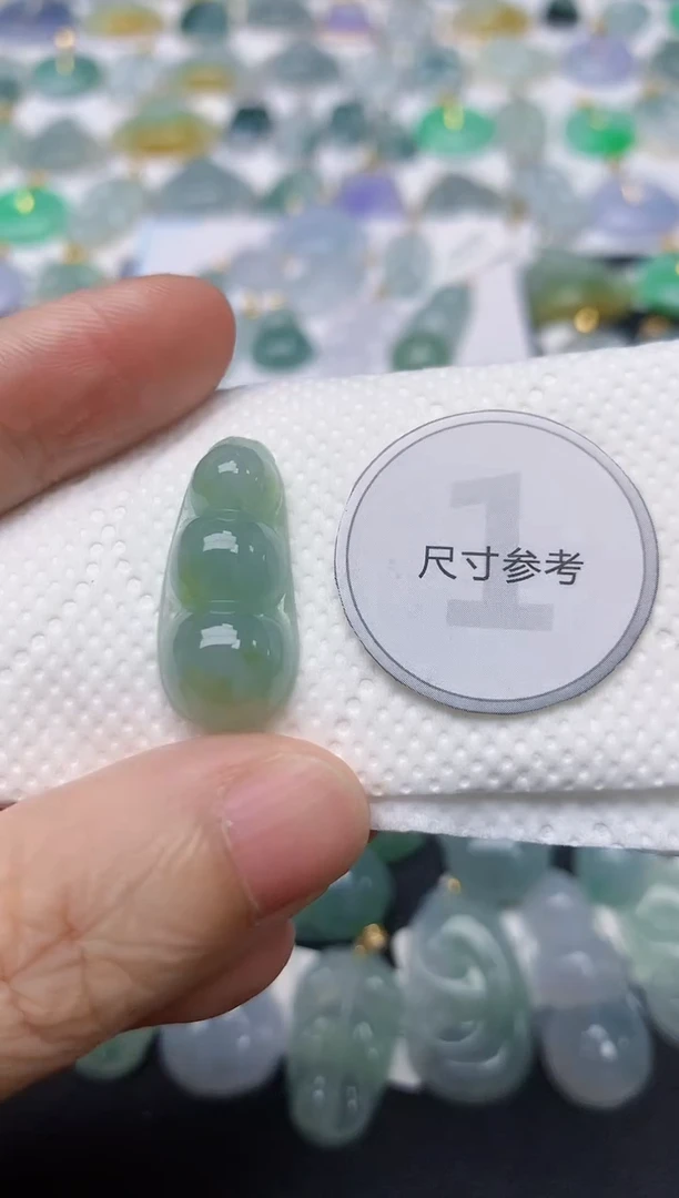 翡翠未镶嵌颈饰听*天然缅甸A货翡翠