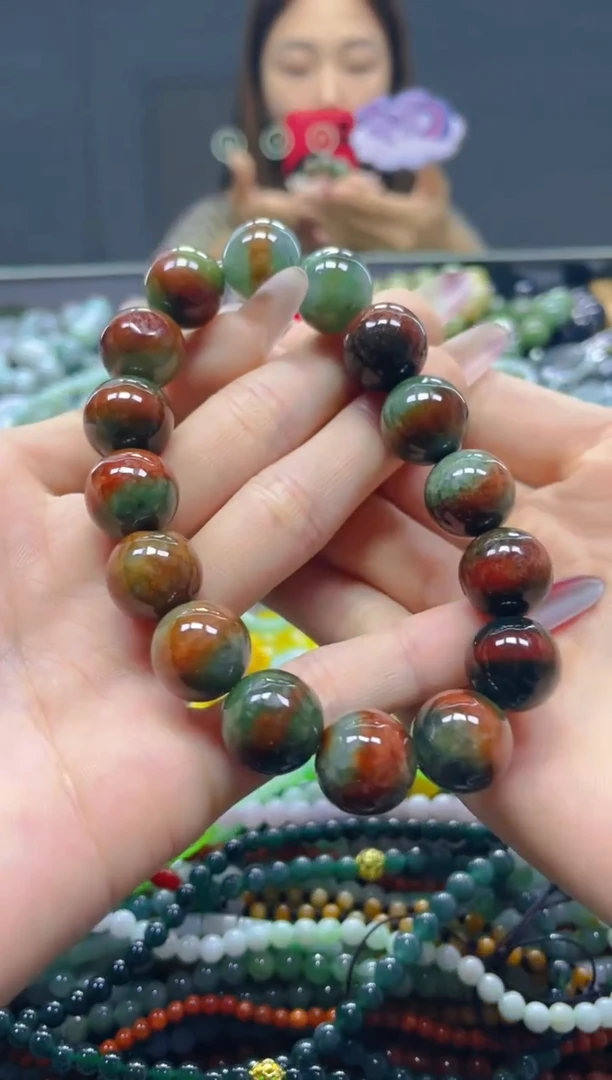 颈饰未镶嵌翡翠13MM/T/翡翠A货，一件也是批发价