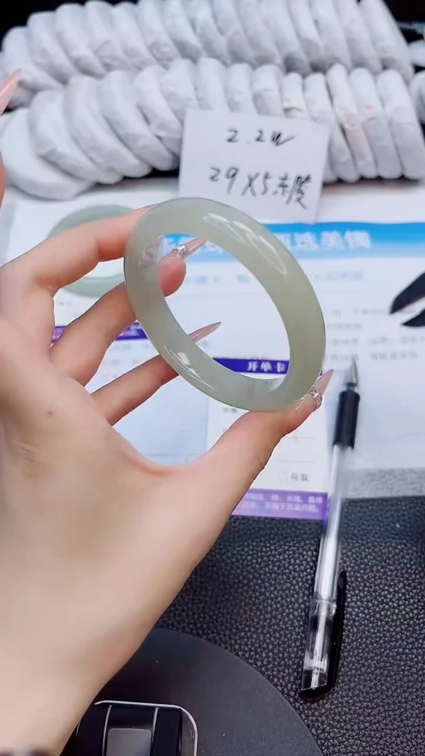 未镶嵌手镯石英质玉158-58