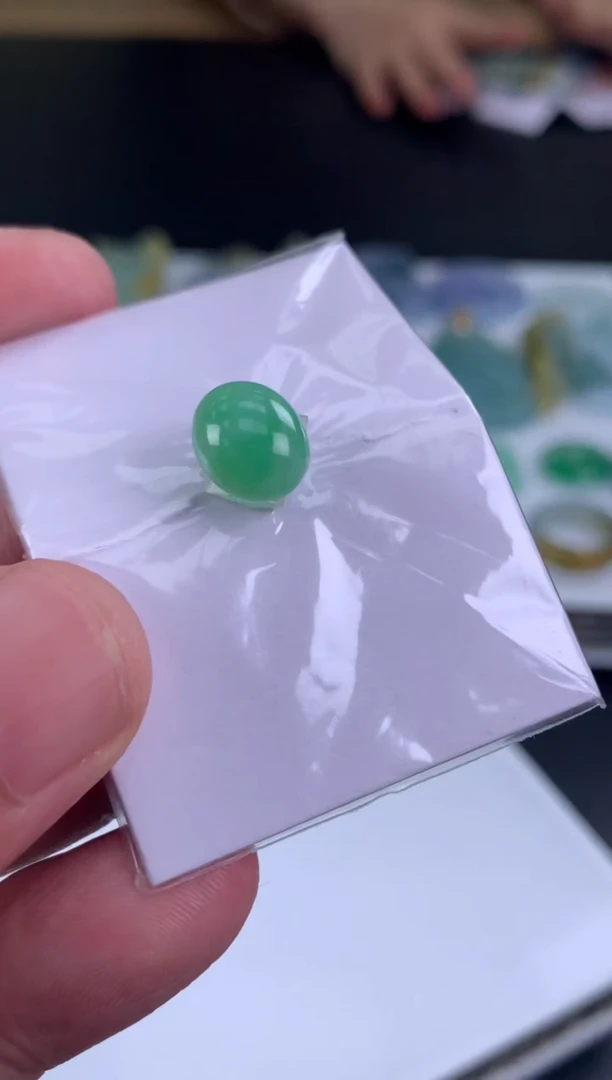 【闪购商品】定制翡翠未镶嵌翡翠