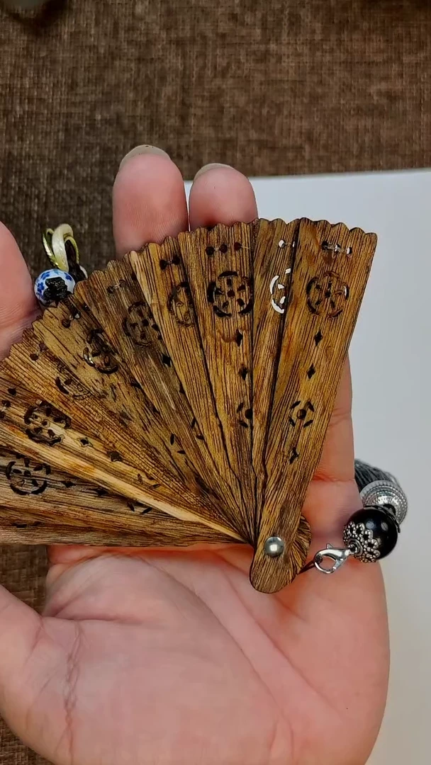 沉香手把件奇楠出现挂扇9cm