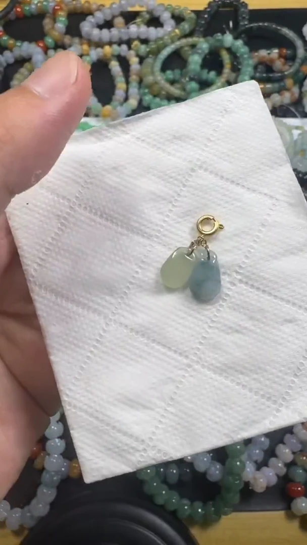 翡翠未镶嵌颈饰【闪购商品】 天然翡翠