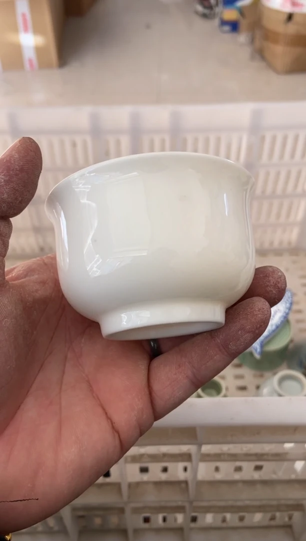 无运费险有瑕疵的摄影的产品有使用过的痕迹有点脏介意勿拍