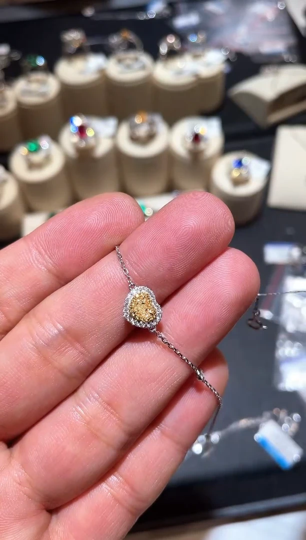 18K金镶嵌手链钻石0.38ct