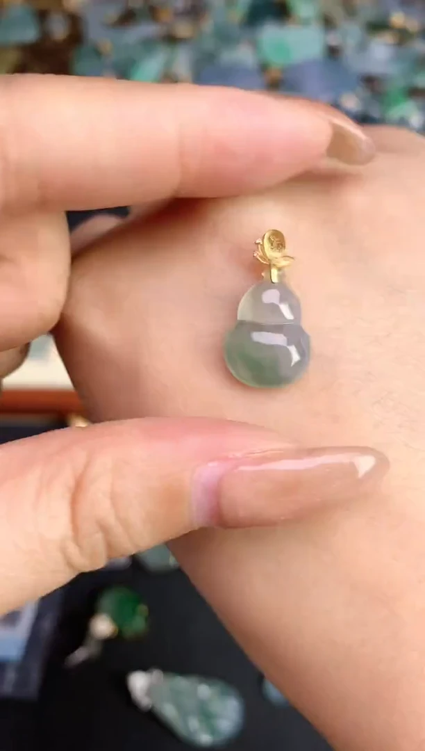 颈饰18K金镶嵌翡翠202211212