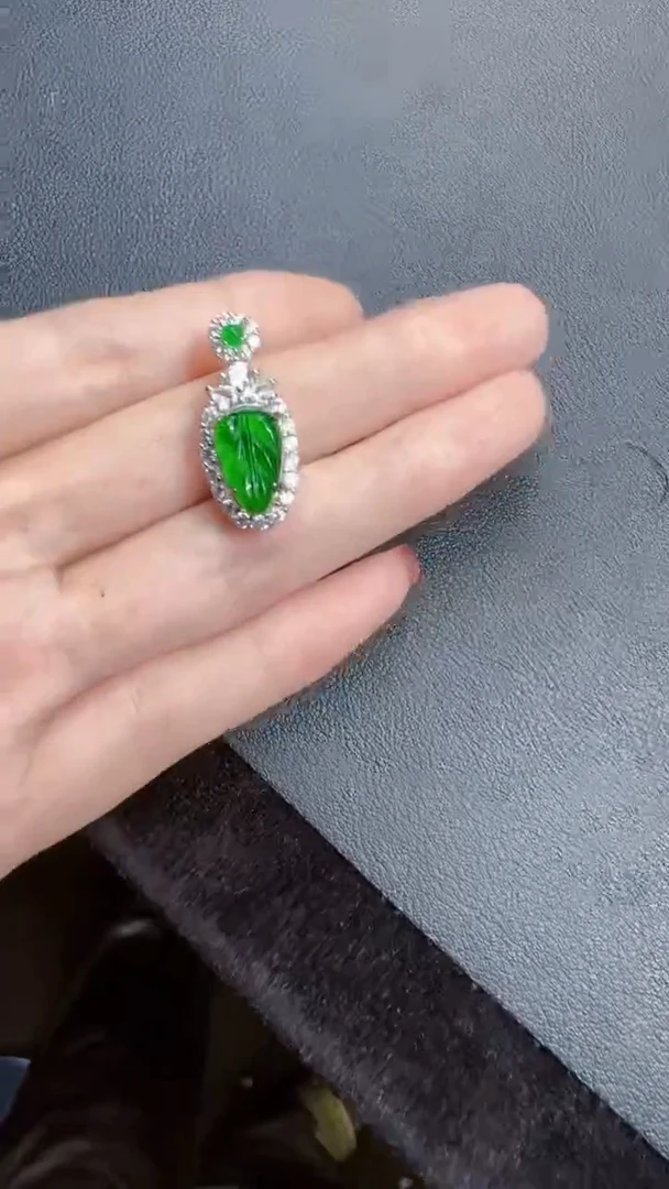 未镶嵌定制翡翠翡翠有轻微色差属于正常现象，叶子多样性发货1