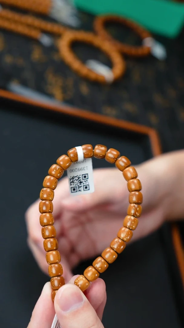 手串紫金鼠实心老型8       10792