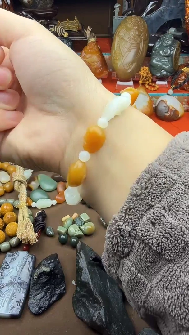 未镶嵌和田玉挂件苏工罗汉头手串