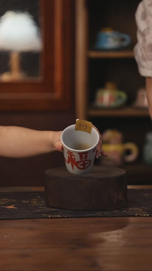 陶瓷景德镇高温釉下手绘陶瓷075