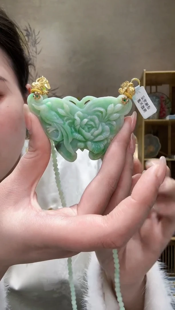 【闪购商品】翡翠颈饰未镶嵌吊坠