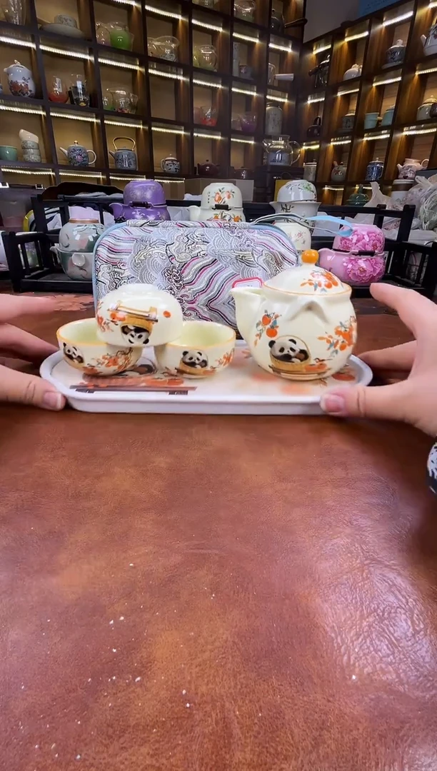 .新款熊猫宝瓶旅行套装+熊猫盘