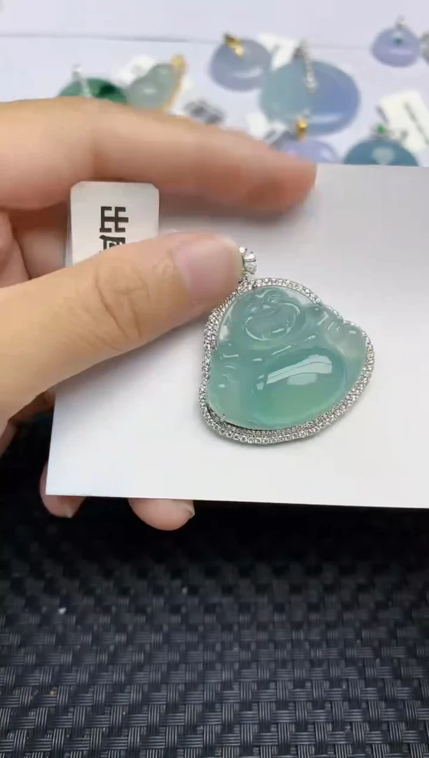翡翠18K金镶嵌颈饰天然A货翡翠