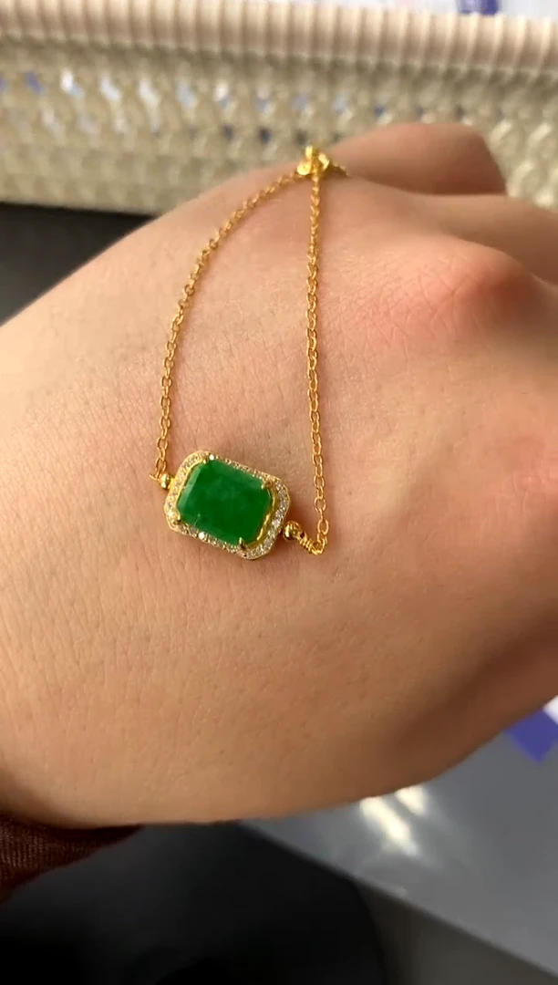 【闪购商品】翡翠手链合金买断价